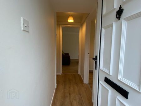 11 Strathearn Court, Holywood, BT18 9NP - Photo 3