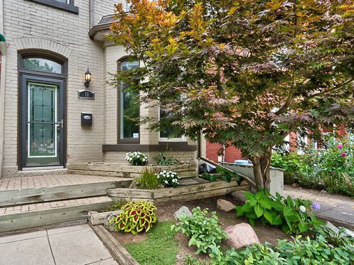 For Lease - 19 OXFORD Street, Hamilton, Ontario - Photo 1