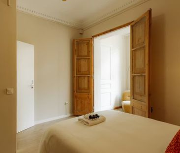 Carrer de Gombau, Barcelona, Catalonia 08003 - Photo 1