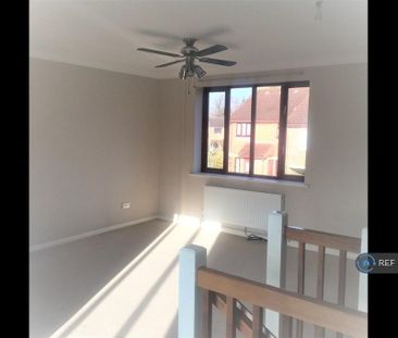 2 bedroom maisonette to rent - Photo 6