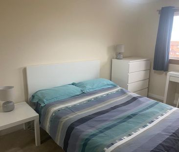 3 bedroom terraced house to rent - Photo 6