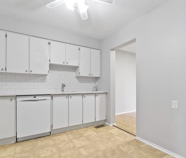 For Lease - 75 CLARKSON Crescent, Kanata, Ontario - Photo 6