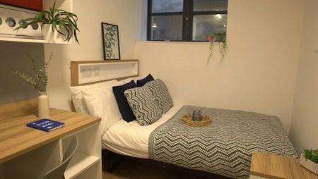 Silver Ensuite - Photo 4