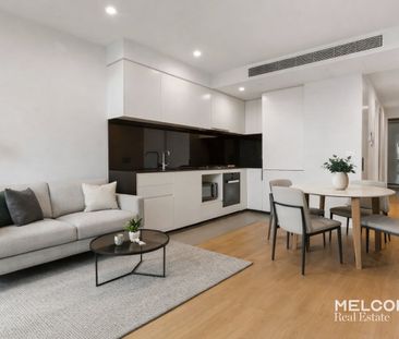 MODERN AND CENTRAL - UNFURNISHED APARTMENT WITH WHITEGOODS - Photo 1