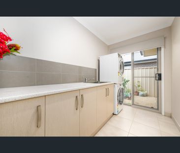 43 Malmsbury Crescent, Kialla, Vic 3631 - Photo 5