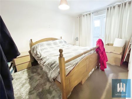 Croft Court, Mount Lane, Rastrick, Brighouse, HD6 - Photo 4