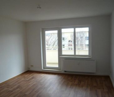 In der Innenstadt: Sanierte 3-Raum-Wohnung mit Aufzug - Photo 2