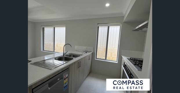 Brand New Family Home! - Photo 1