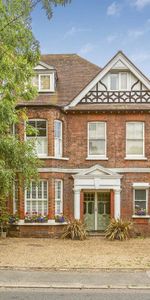 Bridge Road, KT8, London - Photo 3