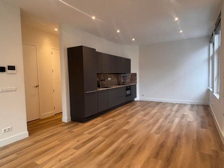 Appartement te huur: Van Woustraat 151-2 1074 AJ Amsterdam - Photo 2