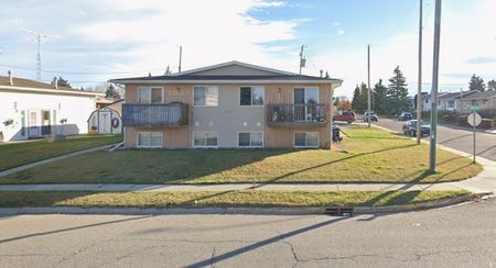 Pet Friendly Duplex in Olds! - Photo 2