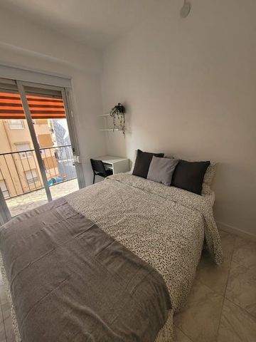 Carrer de Sant Lluís Bertran, Torrent, Valencian Community 46900 - Photo 5