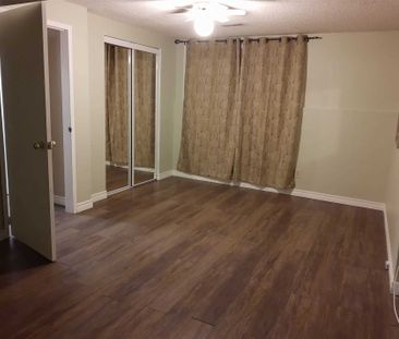 For Lease - 264 Laurentian Drive, Kitchener, Ontario - Photo 6