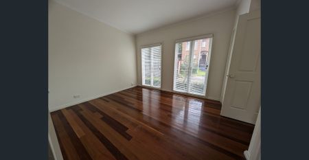 Conveniently located low maintenance living - Photo 3