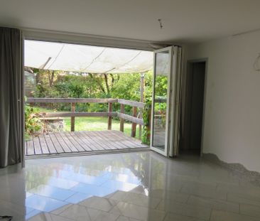 Charmante 3.5-Zimmer-Wohnung mit Gartenanteil und Veranda in Seenäh... - Foto 1