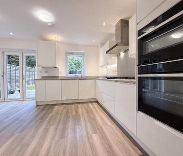 4 bedroom townhouse to rent - Photo 5