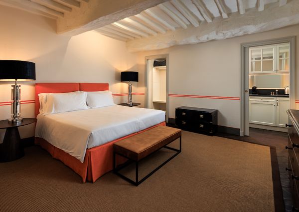 Enchanting villa in the countryside of Siena