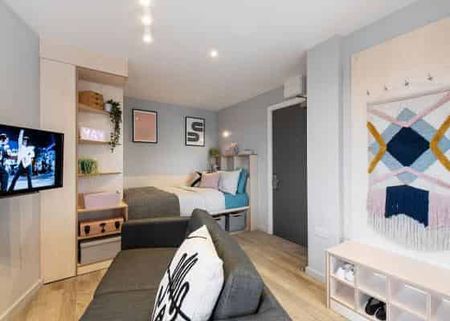 Studio Exec - Photo 4