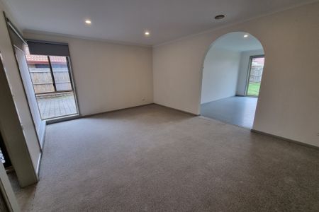 59 Carlisle Drive, Epping VIC 3076 - House For Rent | Domain - Photo 2