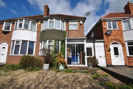 3 bedroom semi-detached house to rent - Photo 5