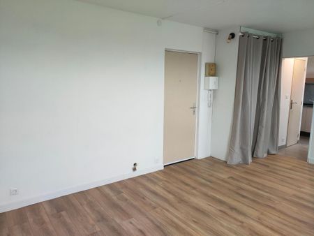Location Appartement 1 pièce 28m² HARFLEUR 76700 - Photo 4