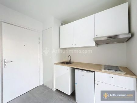 Location Appartement 1 pièces 29 m2 à Clermont-Ferrand - Photo 2
