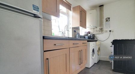 2 bedroom terraced house to rent - Photo 3