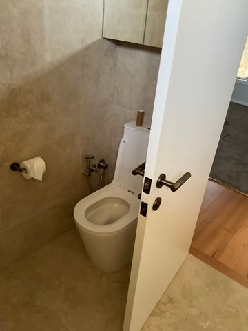 Blackburn South - Photo 4