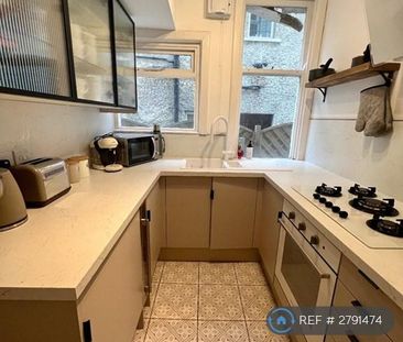 2 bedroom maisonette to rent - Photo 6