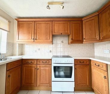 Broad Oak Close, Langney - Photo 2