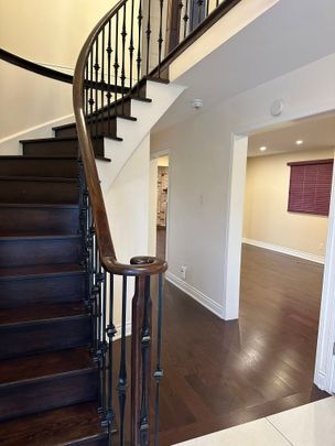 For Lease - 210 Ecclestone Drive Unit# Main, Brampton, Ontario - Photo 1