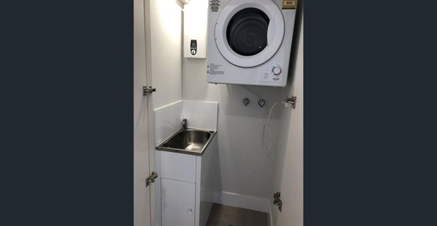 Fabulous Central Location - Photo 1