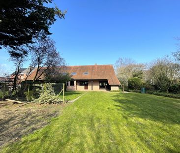 ZEER RUIME HALFOPEN BEBOUWING MET 4 SLPK EN ZUIDTUIN - Photo 6