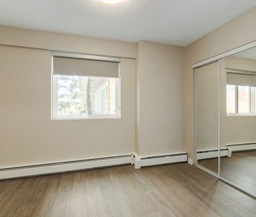 1015 Cameron Ave SW, Calgary - Photo 2