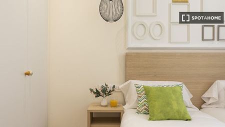 2 room luxury Flat for rent in Madrid, Autonomous Region of Madrid - Photo 2