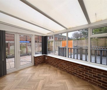 Stafford Avenue, Balderton, Newark, Nottinghamshire, NG24 - Photo 4