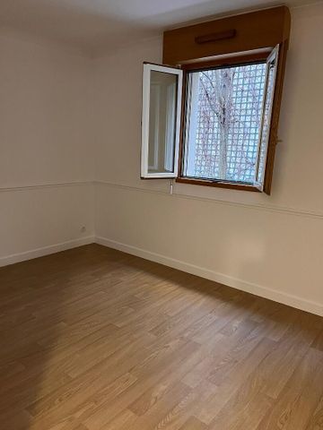 location Appartement T4 DE 94m² À PARIS 03 - Photo 4