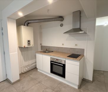 Location Appartement 2 pièces 42m² - Photo 3