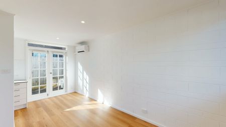 A Rare Riverside Find! - Photo 4