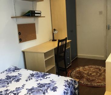 6 bedroom house to rent - Photo 4