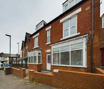 Flat to rent on - Photo 3