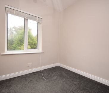 704A, King Lane, Leeds, West Yorkshire, LS17 7AW - Photo 3