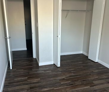 Killarney Court – 2 Bedroom - Photo 2