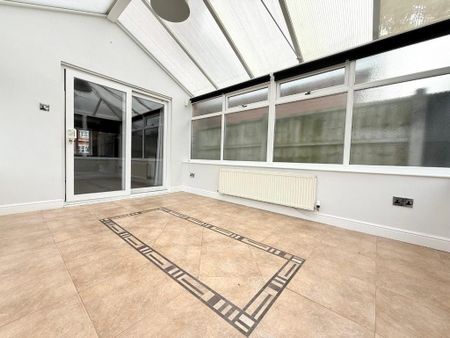 3 bedroom detached house to rent - Photo 3