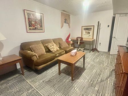 For Lease - 886 Danforth Road, Toronto, Ontario - Photo 4