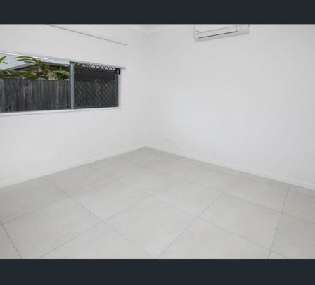 31 Noipo Crescent, Redlynch, Qld 4870 - Photo 1