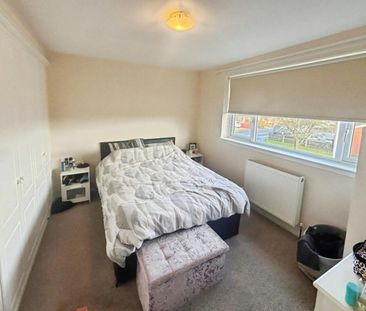 3 bedroom House To Let - Photo 5