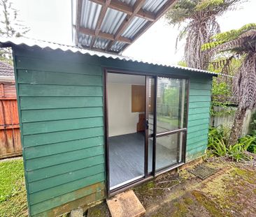 1 Bedroom Large Split Villa - New Lynn - Photo 5