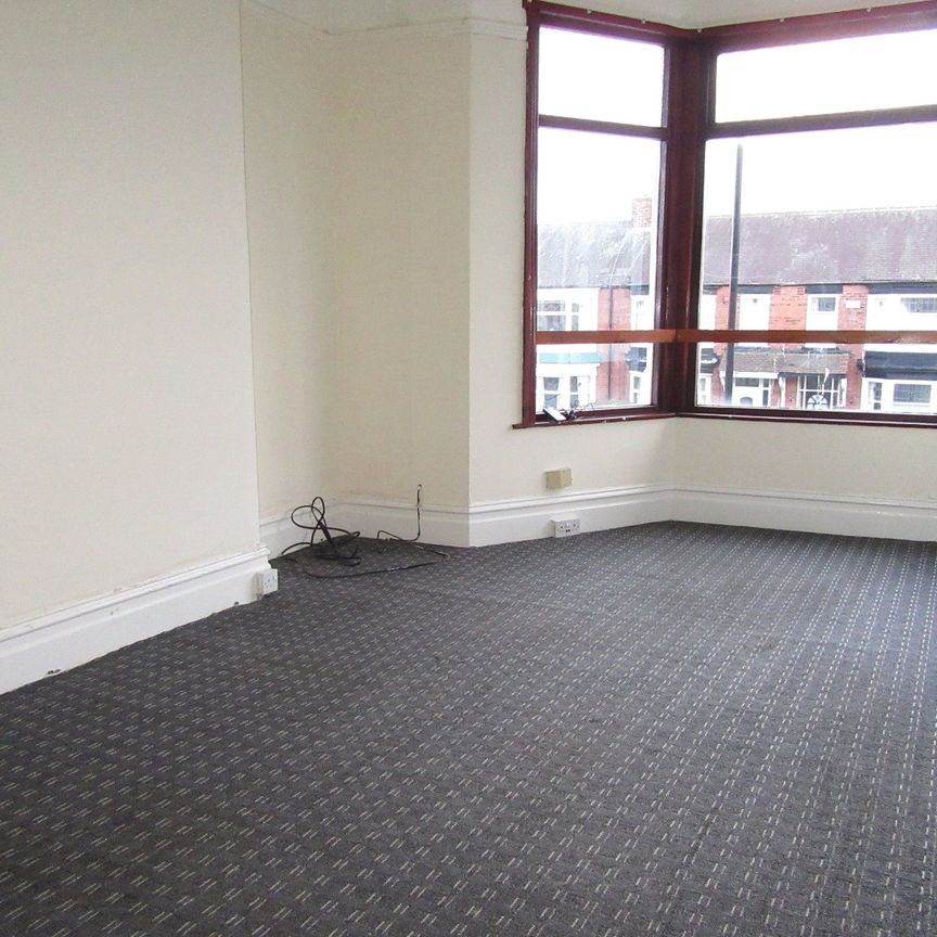4 Bedroom Terraced - Photo 1