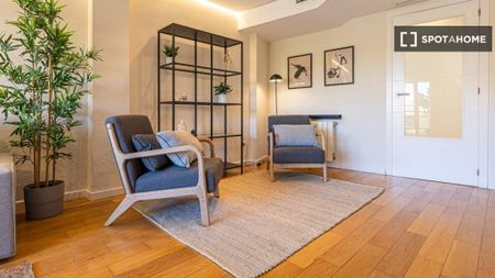 3 room luxury Flat for rent in Valencia - Photo 5